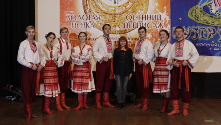 Народний гурт народної пісні «Зорецвіт» отримав найвищу нагороду Міжнародного конкурсу вокалістів