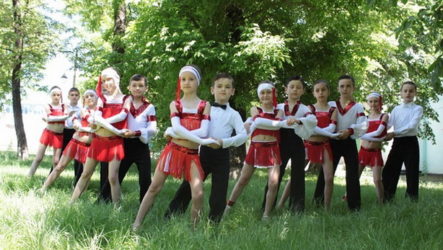 Підтвердження звання вознесенському колективу «Бейзик-степ»