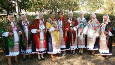 Підтвердження звання фольклорному колективу «Троїчанка»